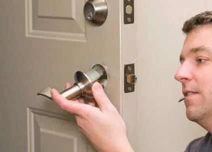Gold Locksmith Store Novi, MI 248-467-8362 - install-new-locks